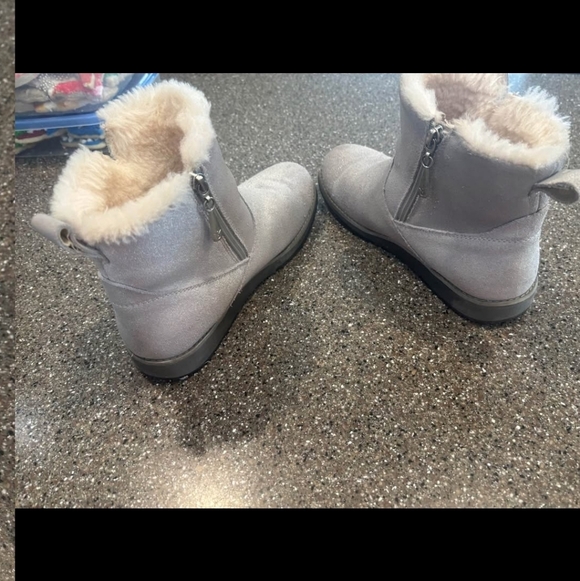 EMU Australia Womens Beach Mini Boots Dove Grey Suede Merino Wool Lining Size 8 - Picture 14 of 15